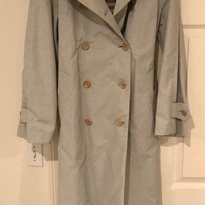 Women's Burberry Belted Rain Coat Size 12 (Large)